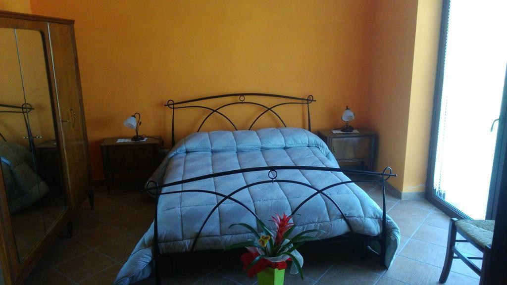 Il Balcone Sul Monferrato Villa Tonco Szoba fotó